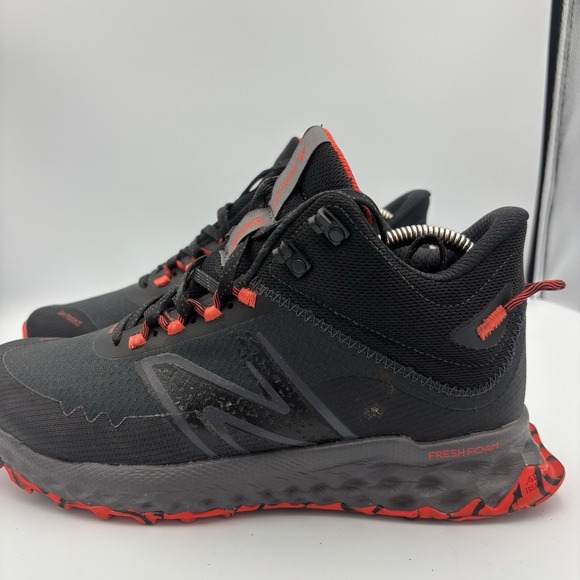 New Balance Fresh Foam Garoe Midcut Trail Running Shoes M-7.5 W-9 Black/Gray EUC main image 6